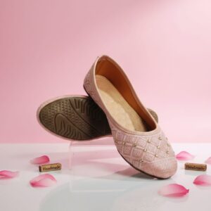 Blush Pink Handcrafted Punjabi Jutti for Women – Embroidered Ethnic Flat Mojari